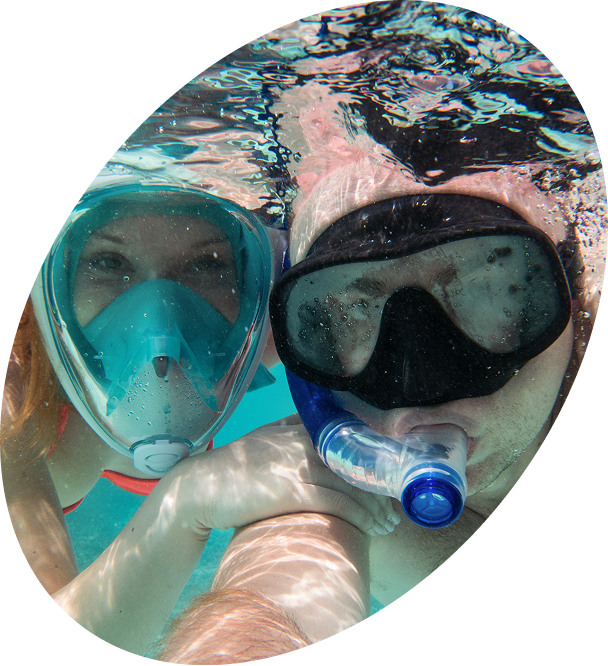 Sophie and Dan snorkelling in the Maldives